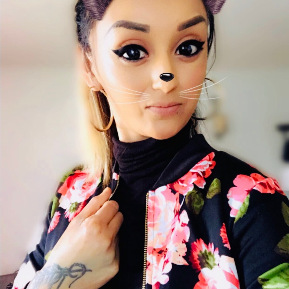 Meet your Posher, Norma